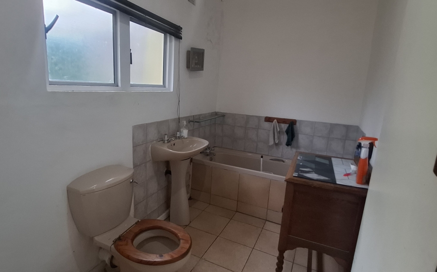 3 Bedroom Property for Sale in Sunrise On Sea Eastern Cape